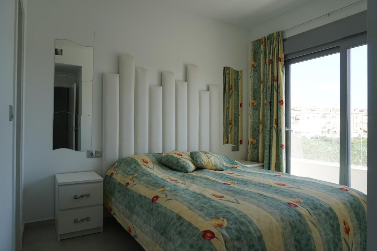 Villa Amalia 54 Torrevieja Luaran gambar